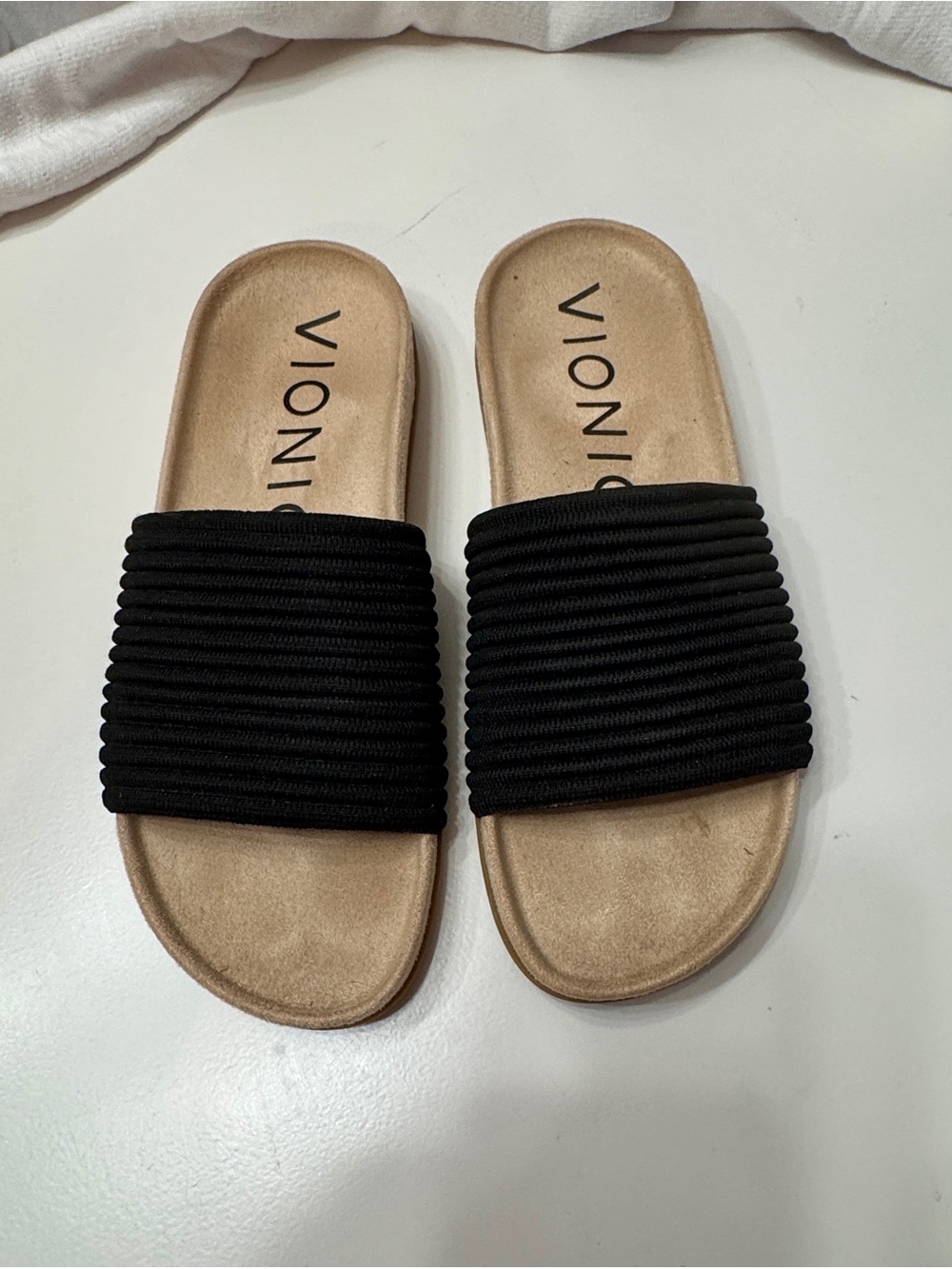 Vionic Black Ribbed Strap Slide Sandals